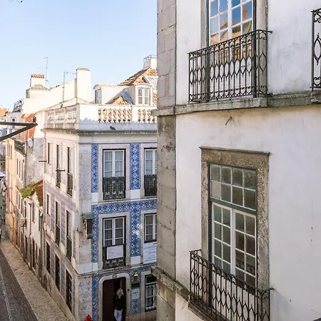 Cozy Apartments In Heart Of Lisbon Bairro Alto Exterior photo