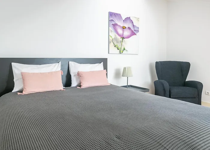 Cozy Apartments In Heart Of Lisbon Bairro Alto