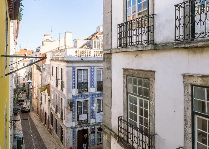 Cozy Apartments In Heart Of Lisbon Bairro Alto